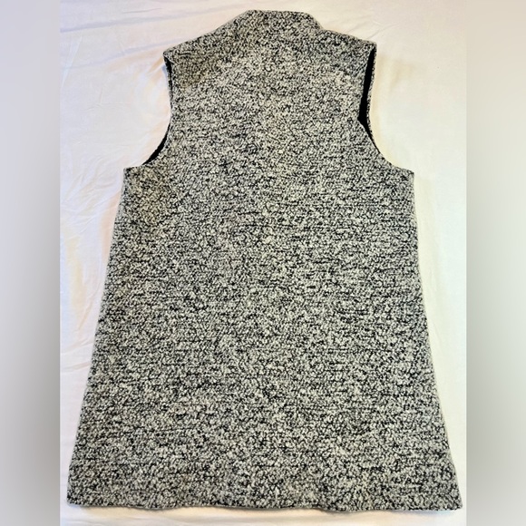 Club Monaco Vest wool blend, preowned EUC size S - Picture 2 of 5